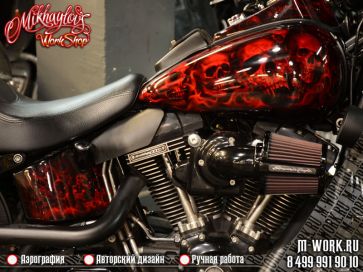 Аэрография мотоцикла "Харлей Дэвидсон" Кровавые черепа (фото). Фото 11