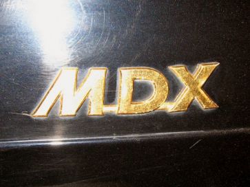Золочение шильдиков на автомобиле АКУРА MDX. Фото 1