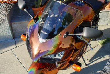 Эксклюзивная окраска мотоцикла голографической базой prizmacoat. Фото 3