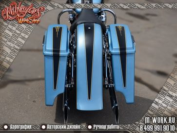 Аэрография и пинстрайпинг мотоцикла Harley Davidson Street Glide. Фото 3