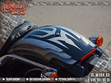 Аэрография мотоцикла Harley Davidson 3D-хром. Фото 4