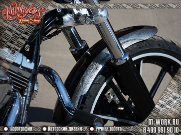 Аэрография мотоцикла Harley Davidson 3D-хром. Фото 8