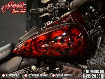 Аэрография мотоцикла "Харлей Дэвидсон" Кровавые черепа (фото). Фото 12