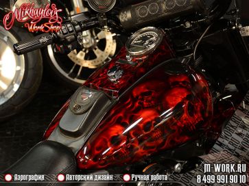 Аэрография мотоцикла "Харлей Дэвидсон" Кровавые черепа (фото). Фото 10