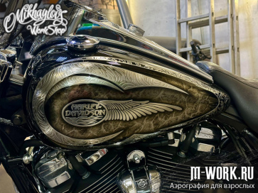 Аэрография и стальные узоры - Harley Davidson Road King. Фото 2